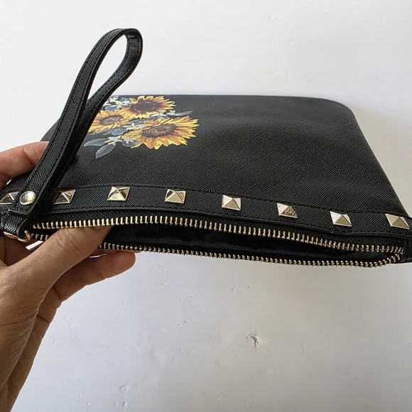 White House Black Market Black Vegan Leather Wristlet Sunflowers Flowers NWOT - Picture 3 of 6